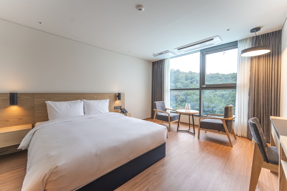 Double Room, 1 Queen Bed - Photo 1