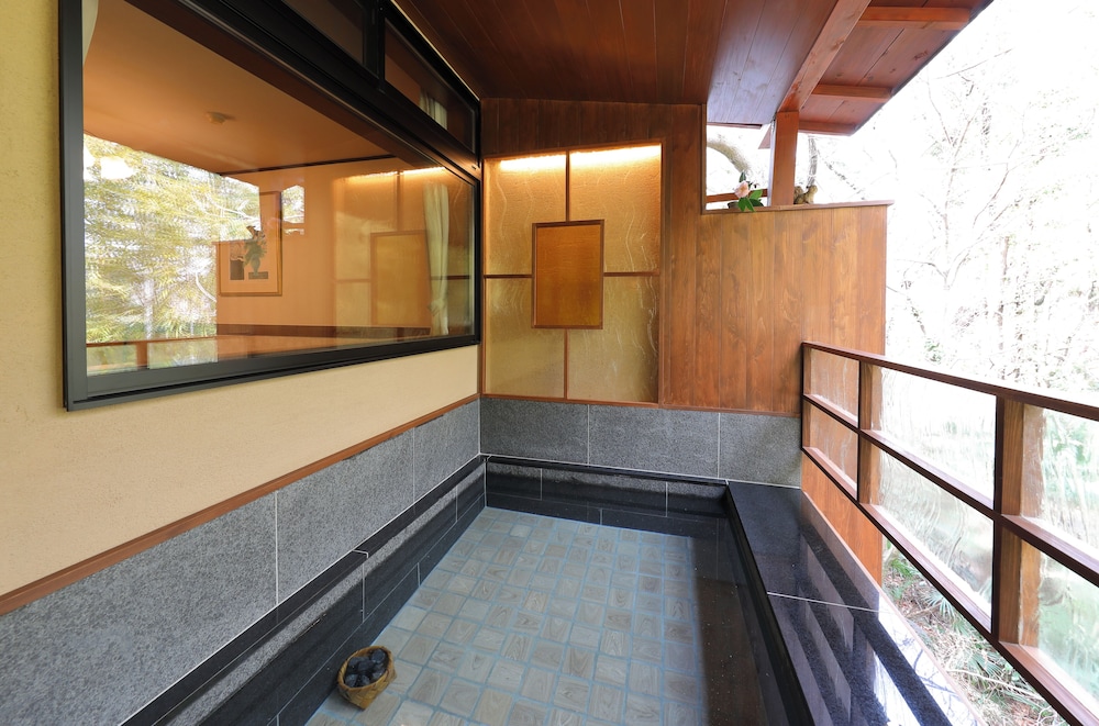 [S room]2F, Western Style Double Room with Private Open-air Bath, Non Smoking photo 2