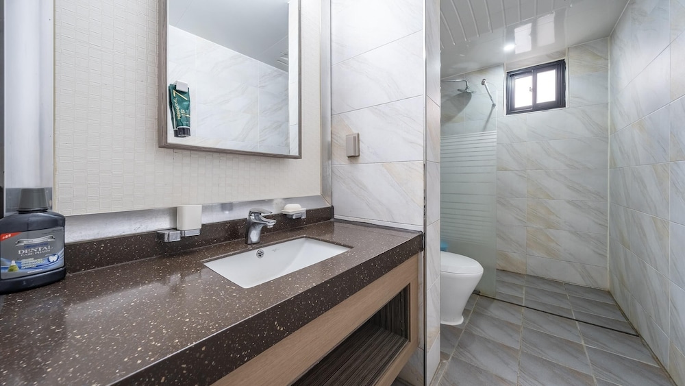 Basic Room, 1 Bedroom (201) - Photo 3