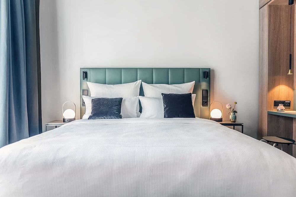 Standard Double Room (Homely Green) photo 1