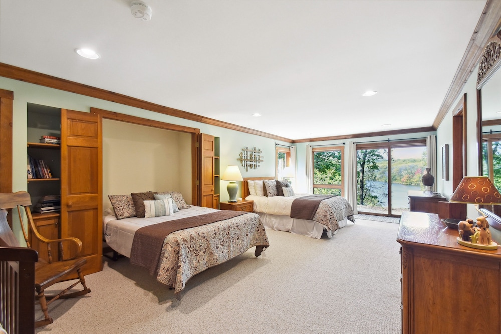 House (6 Bedrooms) photo 1