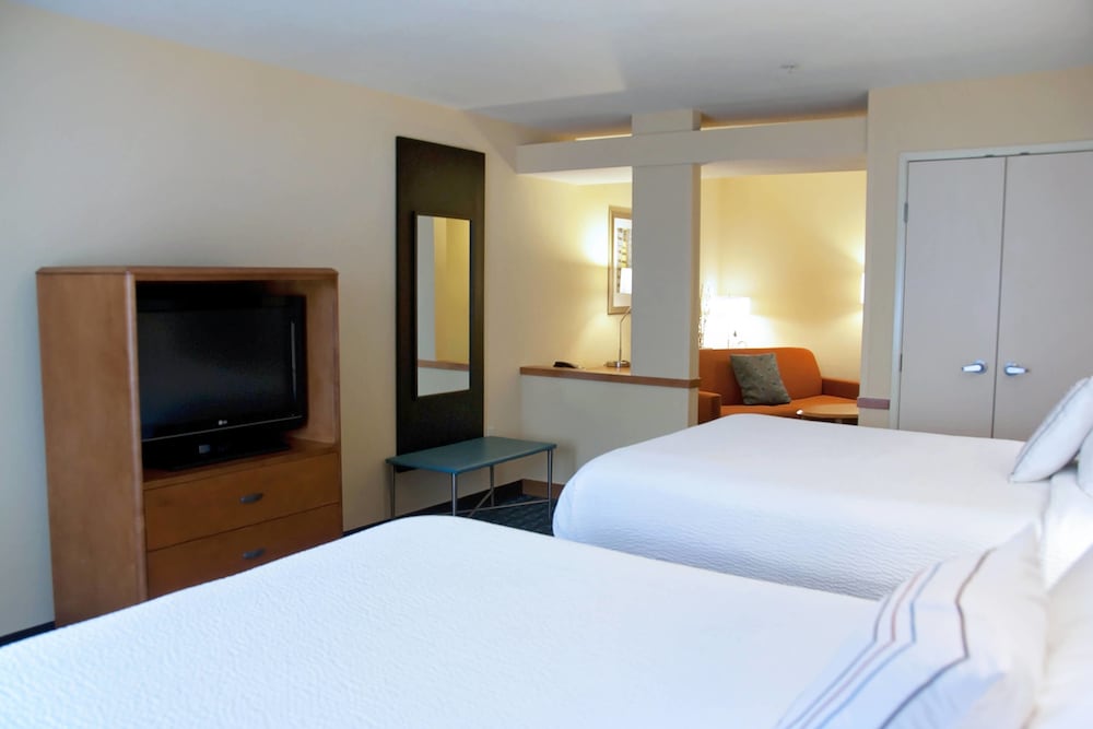 Suite, Multiple Beds photo 2