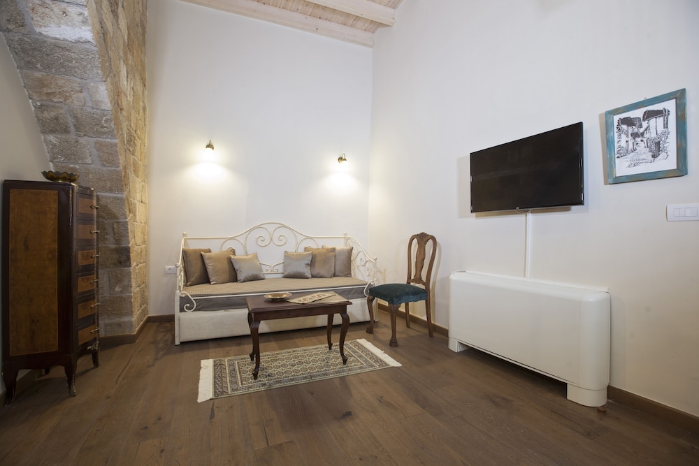 Luxury Quadruple Room photo 3