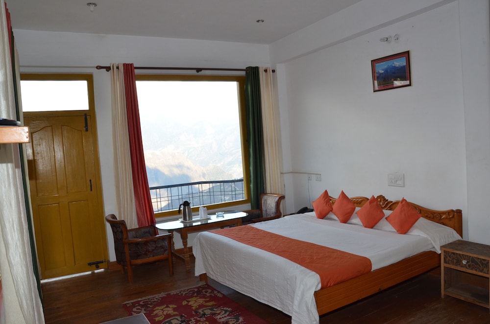 Superior Double Room, 1 Double Bed, Smoking, Mountain View photo 1