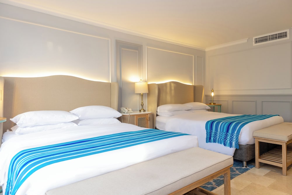 Premium Room, 2 Queen Beds, Non Smoking (City or Garden View) - Photo 14