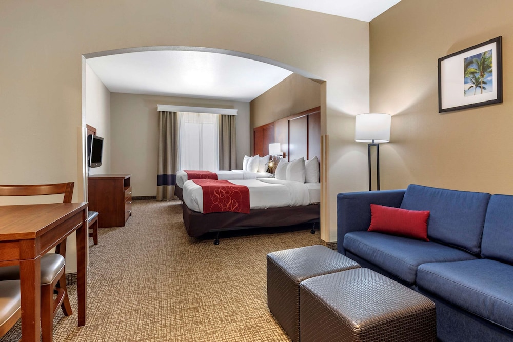 Suite, Multiple Beds, Accessible, Non Smoking - Photo 2