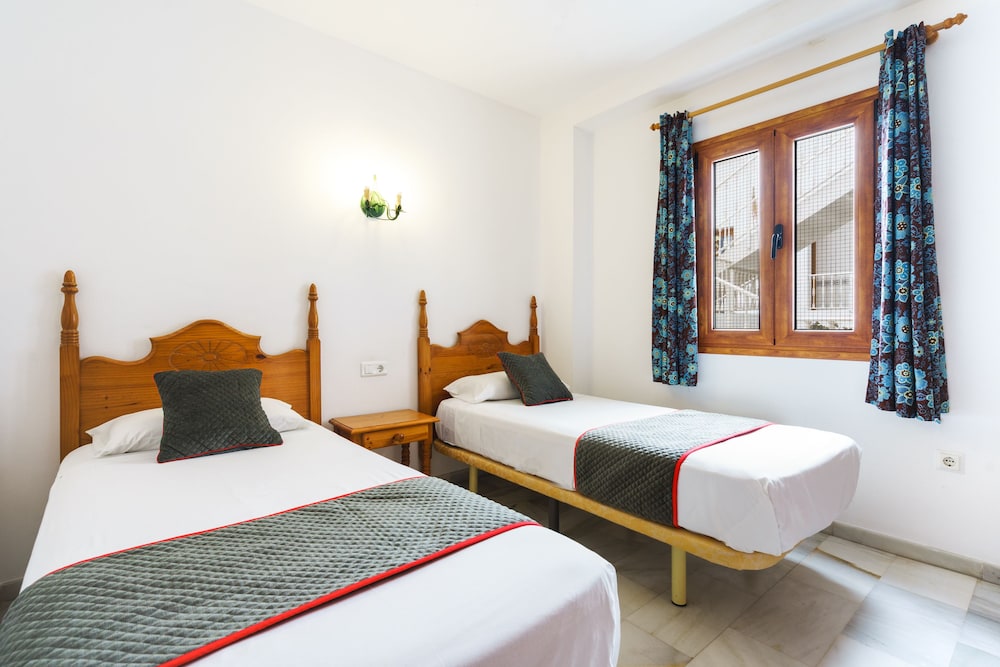 Apartment, Multiple Beds
