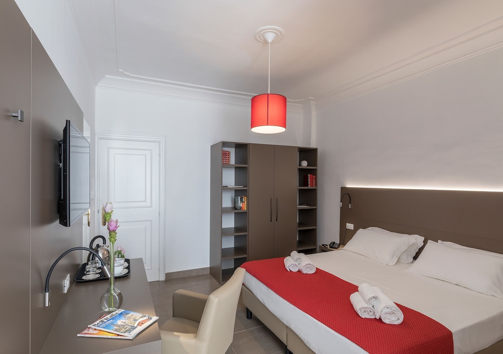 Standard Double Room Single Use - Photo 1