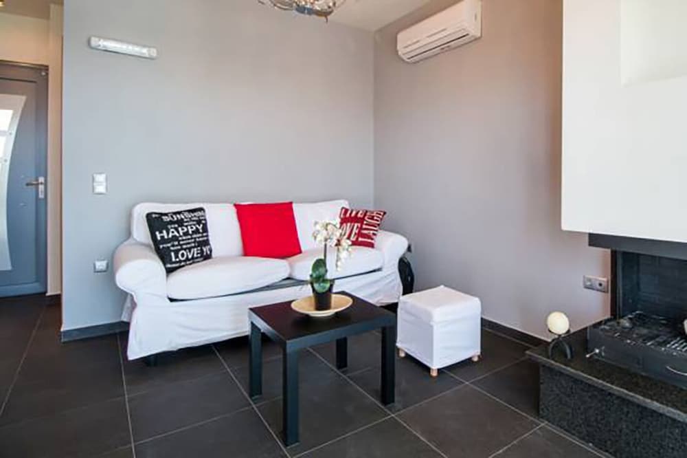 Deluxe Apartment, 1 Bedroom, Ground Floor photo 1