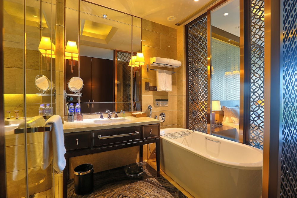 Superior Suite photo 1