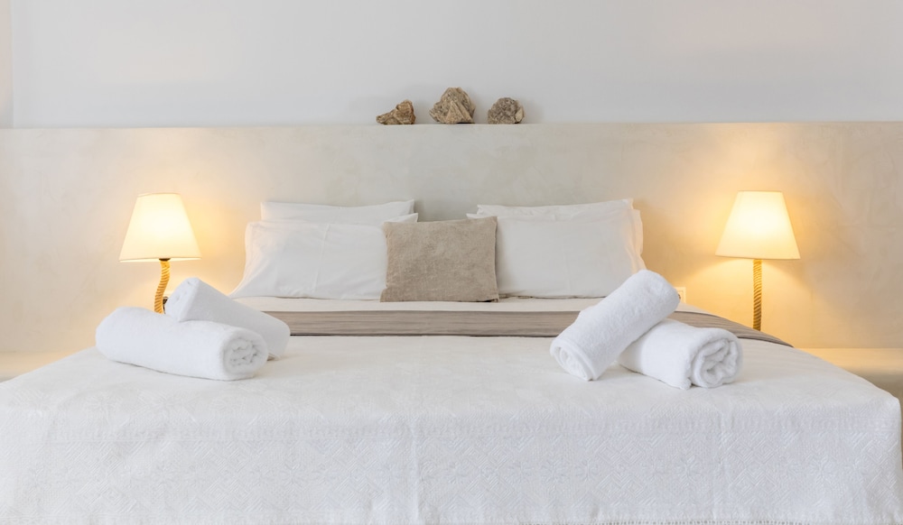 Honeymoon Suite - Photo 6