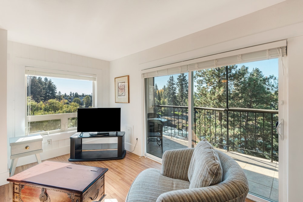 Signature Suite
