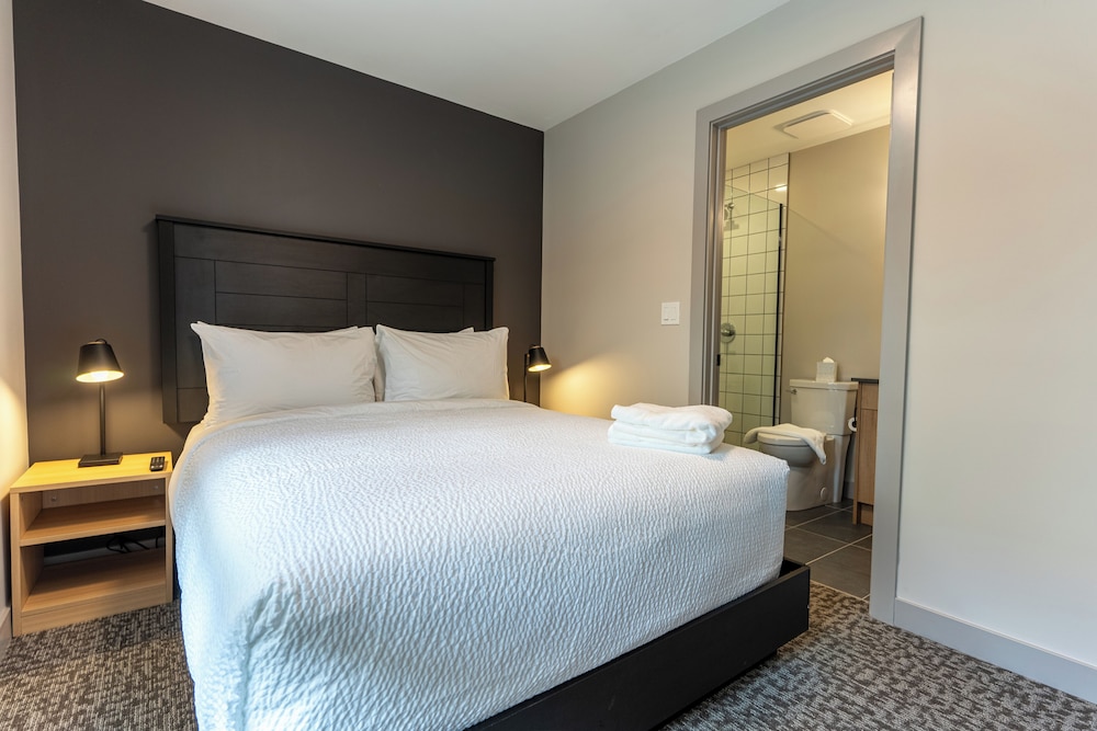 Three Bedroom Suite photo 1