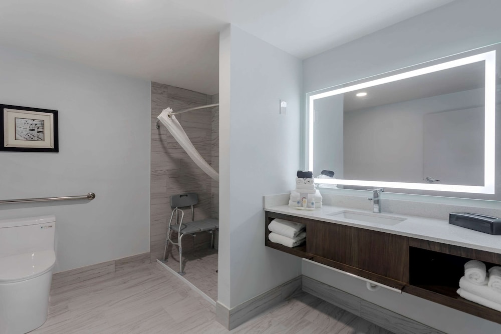 Suite, Non-Smoking, 2 Queen Bed with Sofa Bed - Photo 1