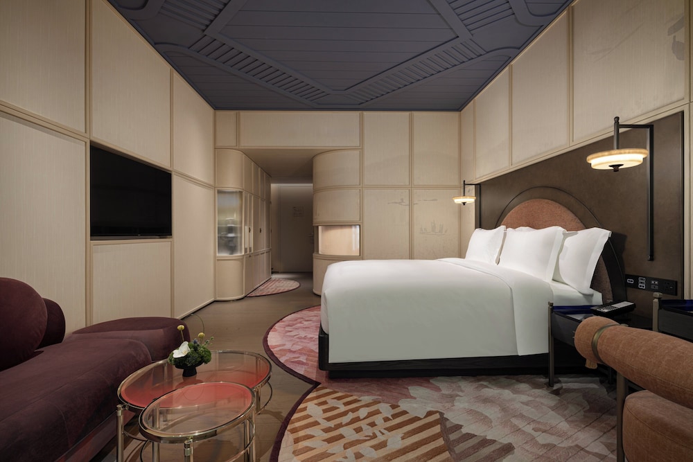 Standard Room, 1 King Bed photo 1