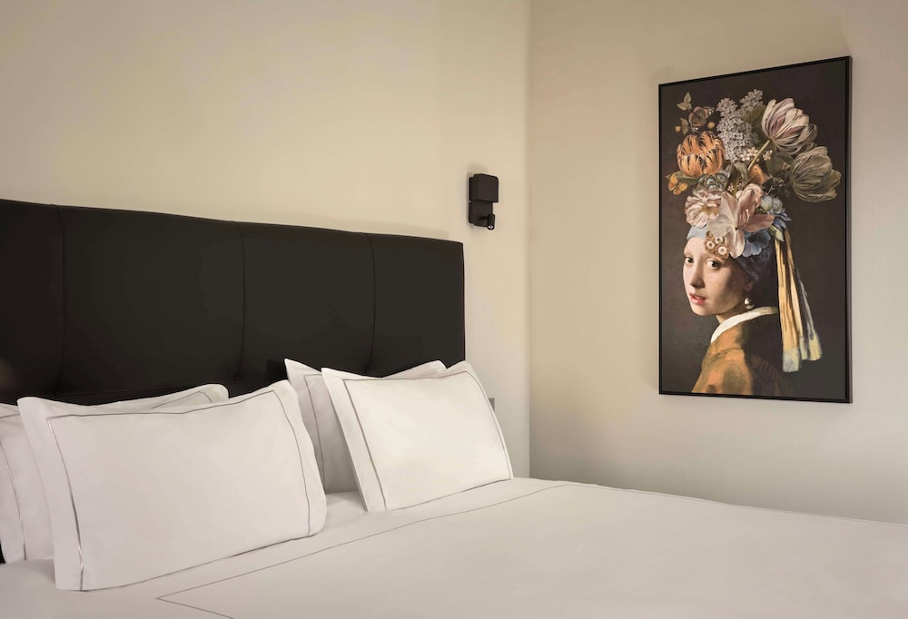 Superior Room, 1 Queen Bed photo 1