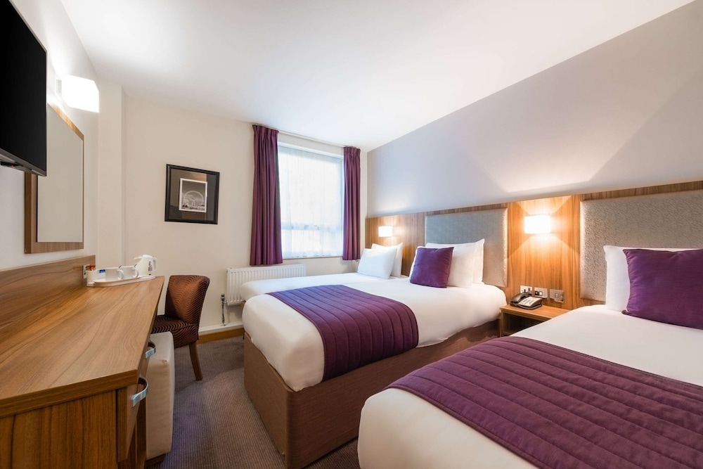 Standard Twin Room photo 1