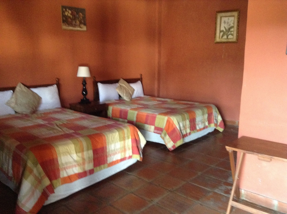 Classic Double Room, 2 Double Beds, Non Smoking photo 2