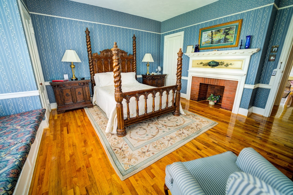 Executive Room, 1 Queen Bed
