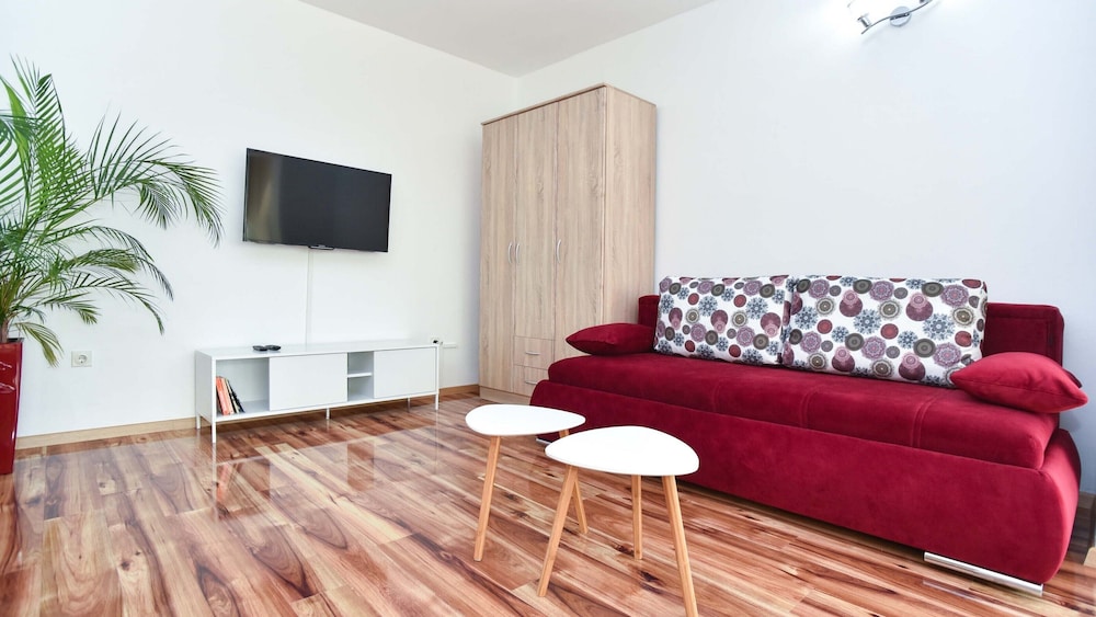 Standard Apartment photo 2