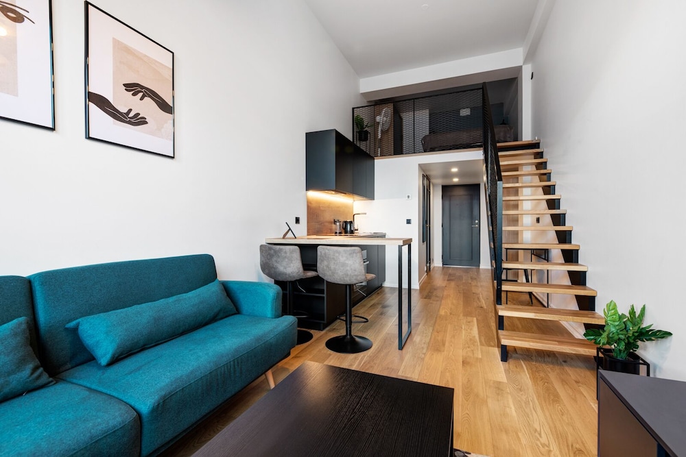 Basic Loft, 1 Queen Bed with Sofa bed (Homey Studio - Loft for 3) - Photo 6