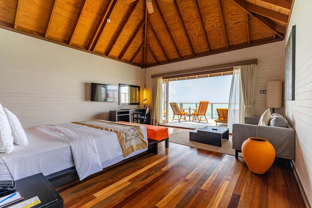 Jacuzzi Water Villa - Photo 1