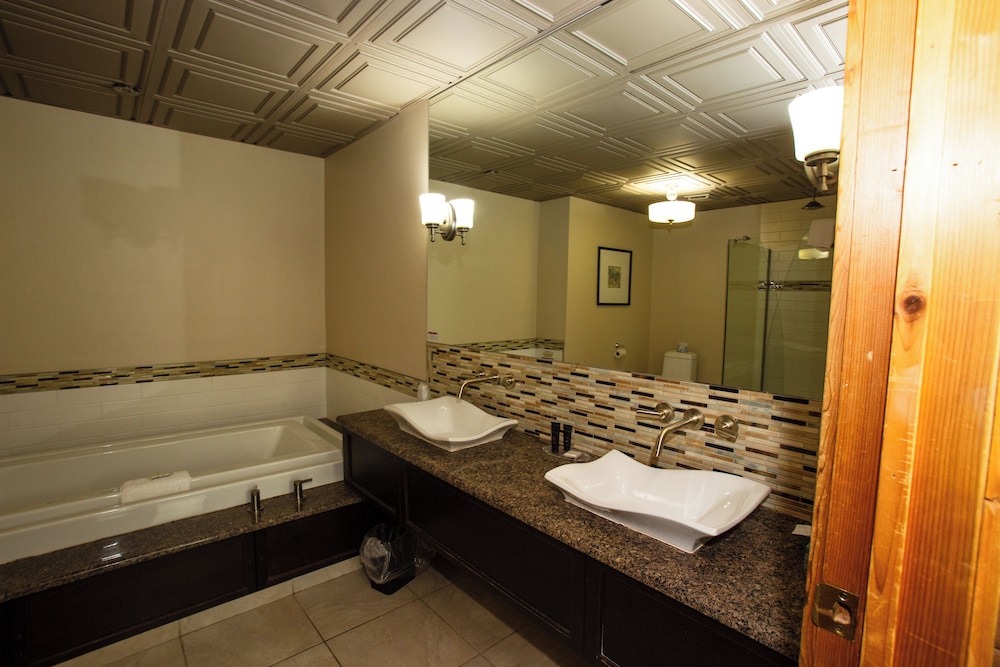 Oak Junior Suite photo 3