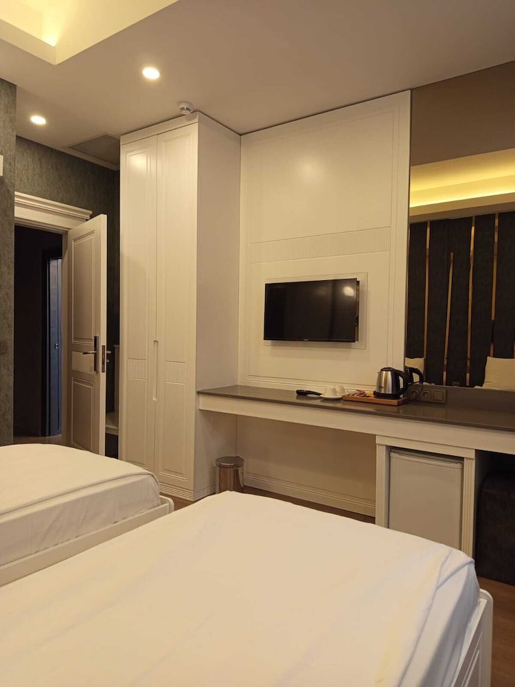 Standard Double or Twin Room, Garden View