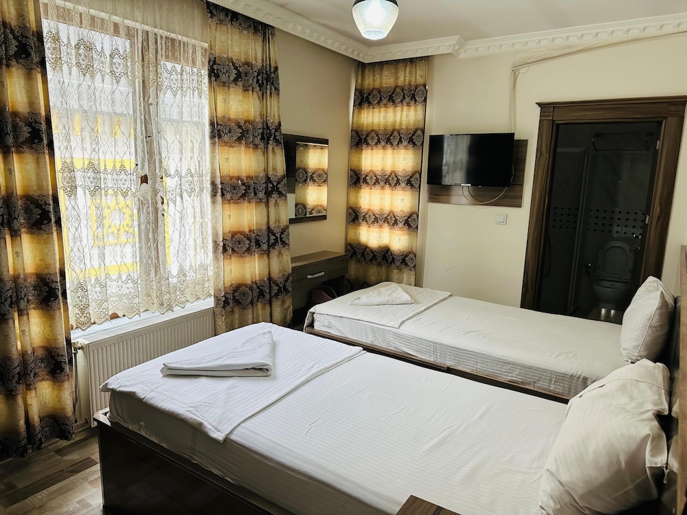 Single Room, 1 Large Twin Bed, Non Smoking photo 1
