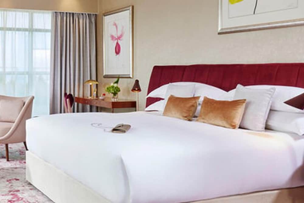 Superior Room with 2 Queen Beds - Photo 3