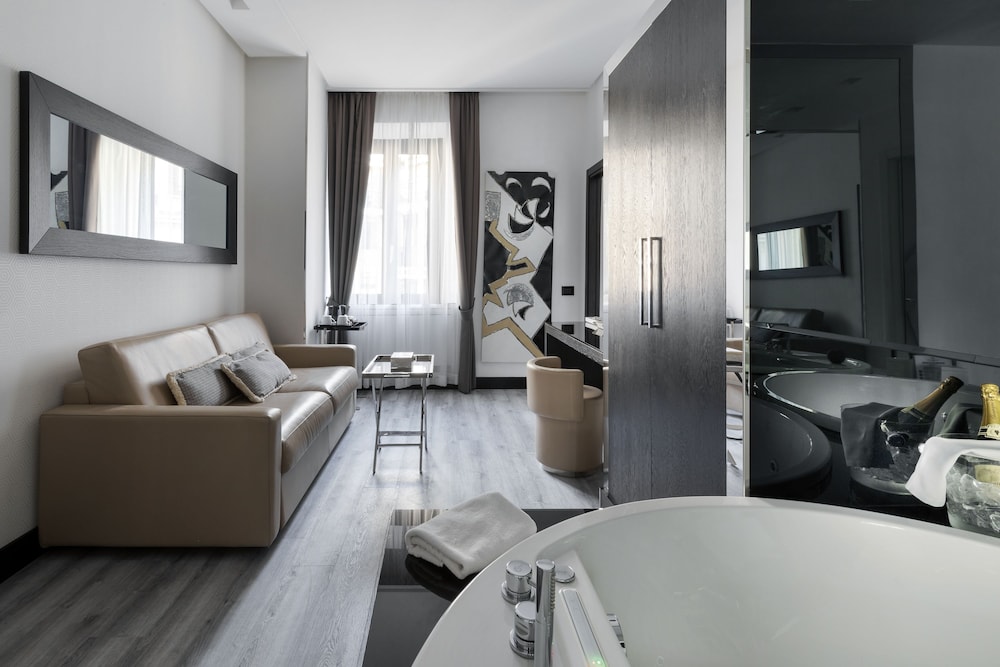 Romantic Suite, Hot Tub