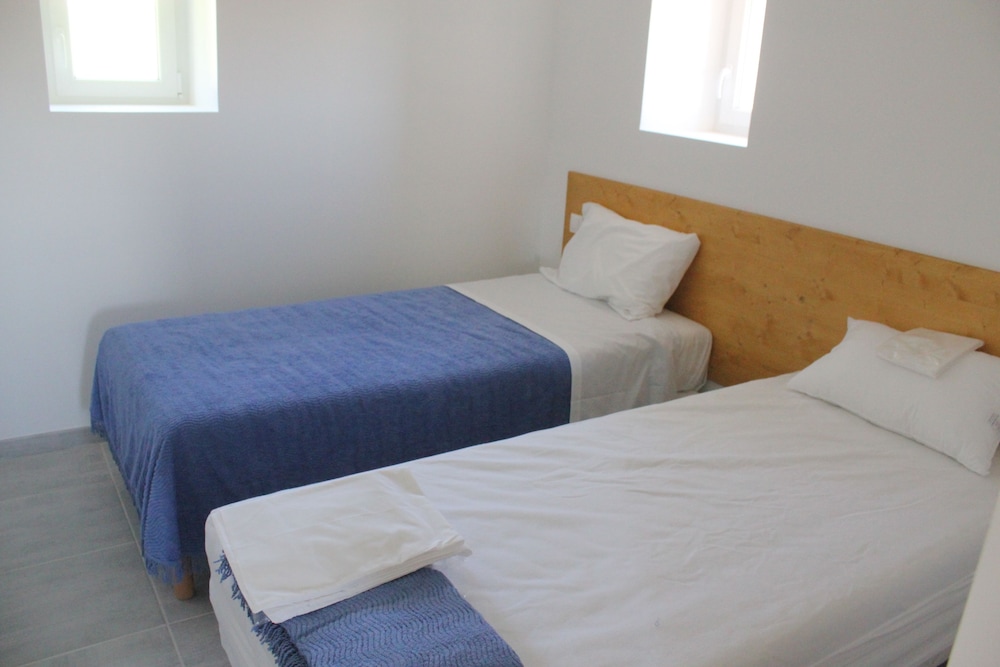 Comfort Suite, 1 Bedroom, Refrigerator, Mountain View photo 1