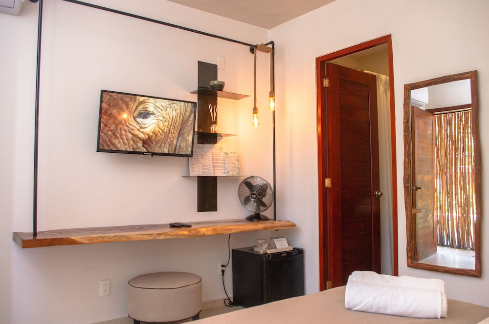 Standard Double Room - Photo 4