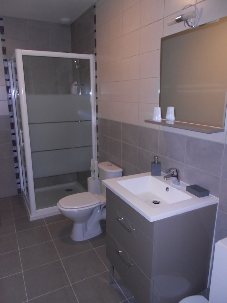 Double Room (Brune) photo 2