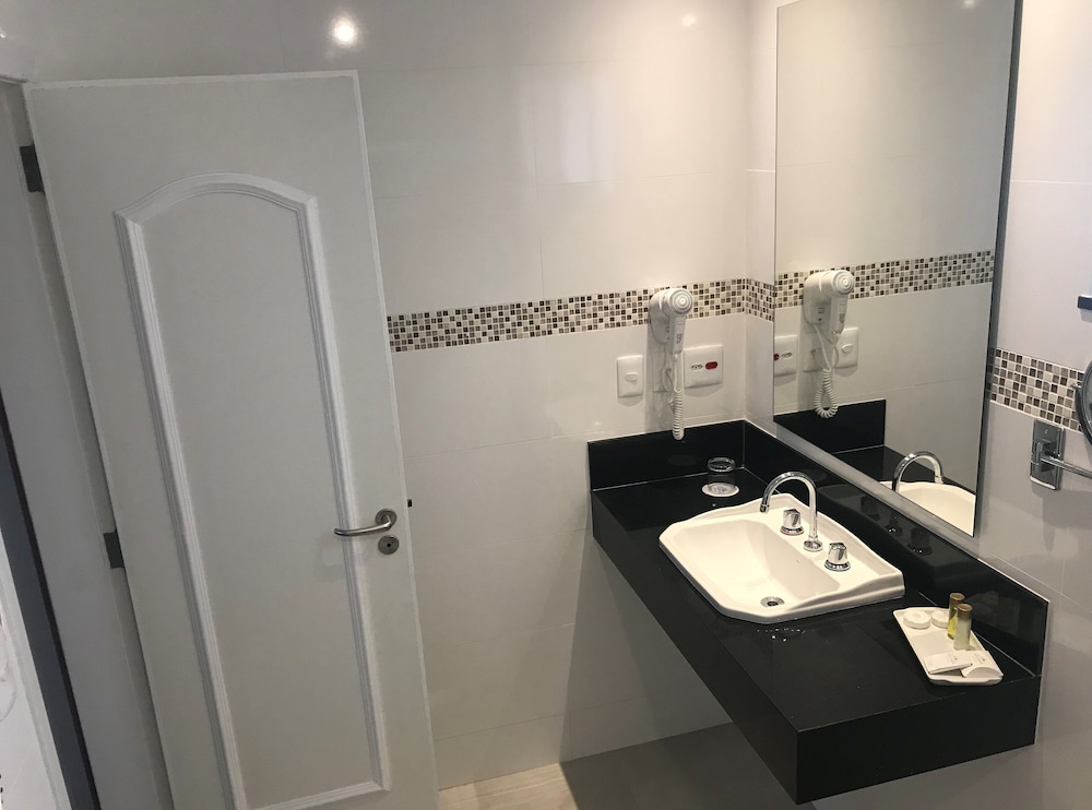 Standard Room - Photo 12