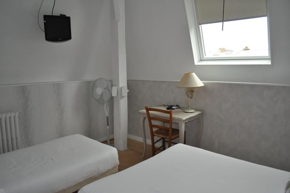 Comfort Triple Room (8)