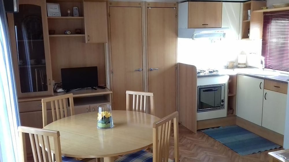 Mobile Home (2/4 pax) photo 3