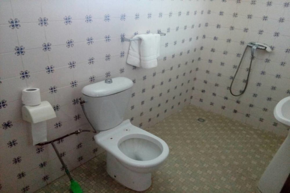 Comfort Room photo 2