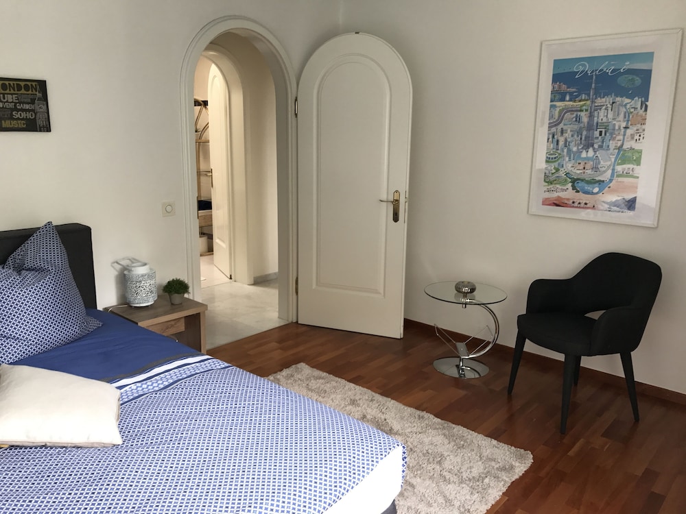 Villa, 3 Bedrooms, Lake View photo 1
