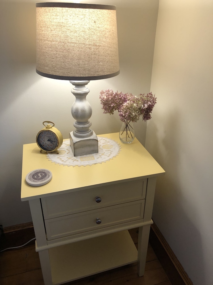 DEMILLE ROOM photo 2