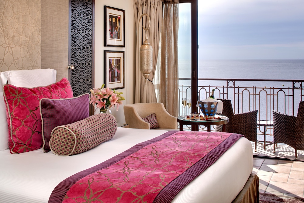 Standard Room, 1 Queen Bed, Sea View - Photo 3
