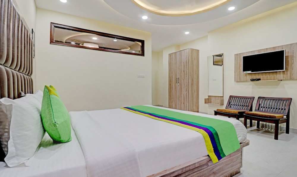 Economy Double Room, Non Smoking - Photo 3