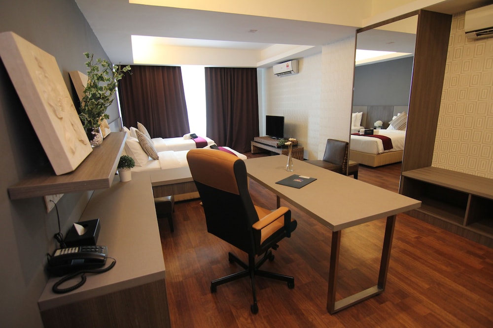 Deluxe Twin Room - Photo 7