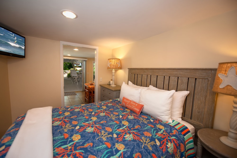 Coral Reef Suite photo 2