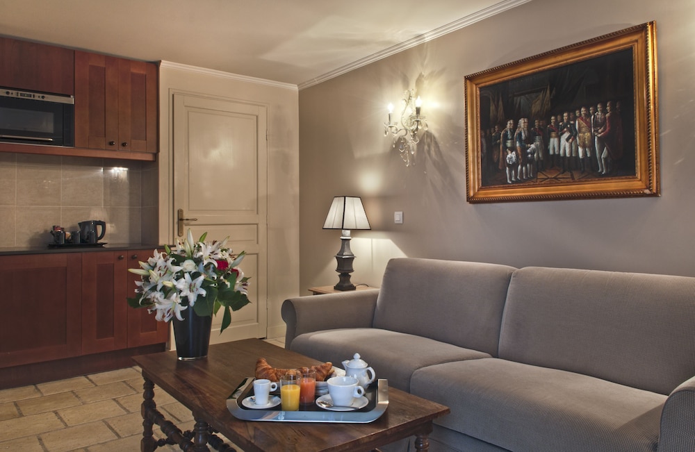 Junior Suite thumbnail 6