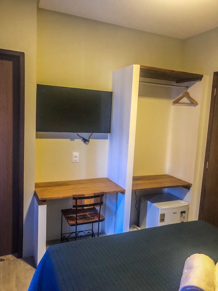 Deluxe Room - Photo 14