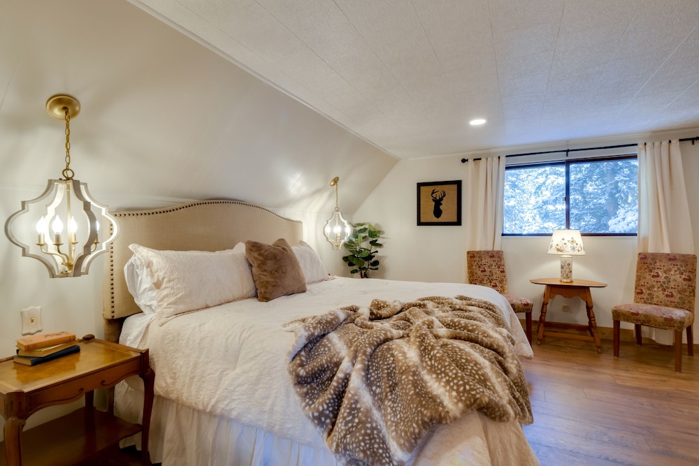 House (4 Bedrooms) photo 2