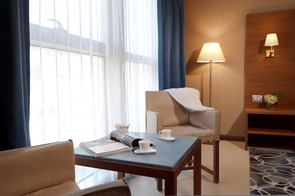 Superior Double or Twin Room, Partial Sea View photo 1