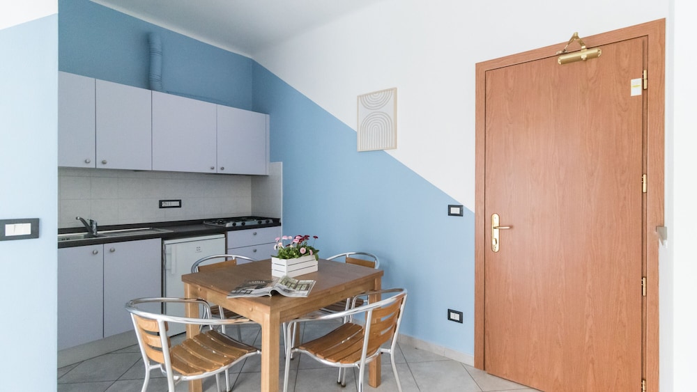 Standard Apartment, 1 Double Bed with Sofa bed, Mountain View (Sofa Bed) photo 2