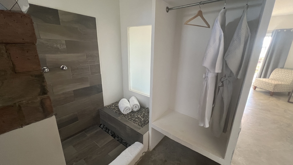 Comfort Room photo 3